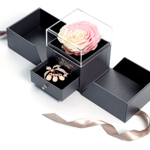 Open image in slideshow, Pink &amp; White Rose Box
