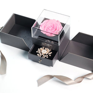 Open image in slideshow, Baby Pink Rose Box
